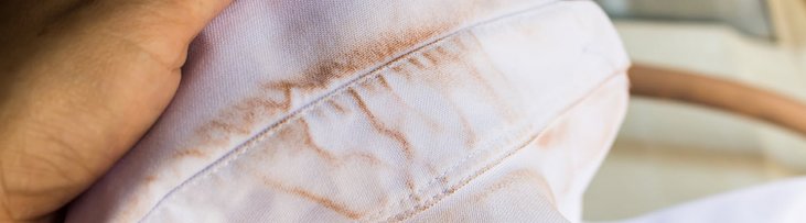 manchas del cuello de las camisas | Soluciones para la ropa