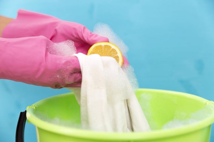 Top 62+ imagen como lavar ropa amarillenta